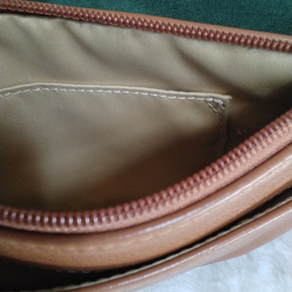 Coach Small Bag: Tan - Picture 5 of 6